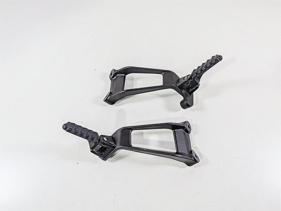 2018 KTM 1290 Super Duke R Rear Passenger Foot Peg Set 61303048000 61303049000-Mototech271