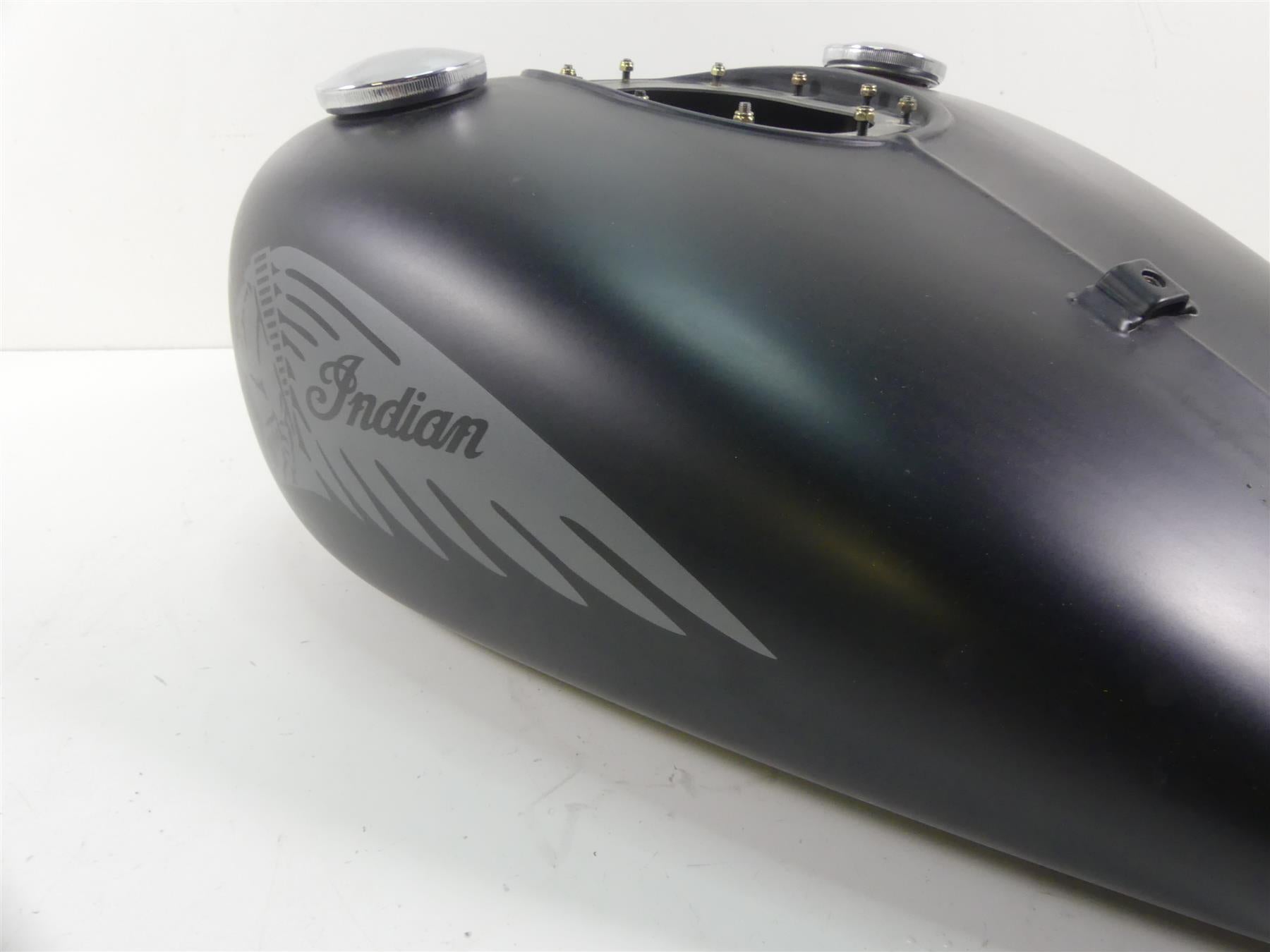 2016 Indian Chief Dark Horse Fuel Gas Petrol Tank -Dent 1021997 {{ shop.shopifyCountryName }} - Mototech271