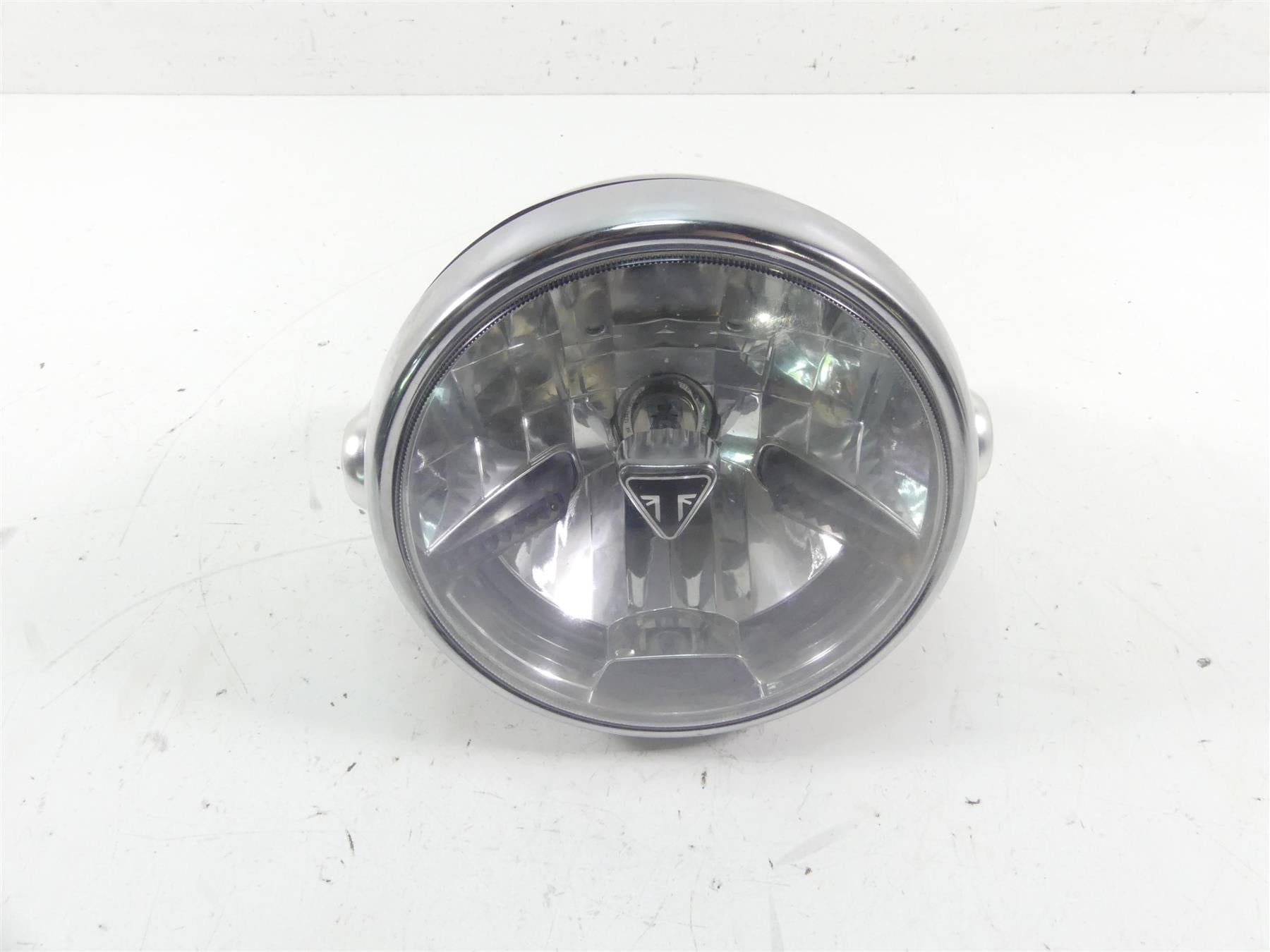 2017 Triumph Thruxton 1200 R Headlight Head Light Lamp Lens T2706509 T2701923 {{ shop.shopifyCountryName }} - Mototech271
