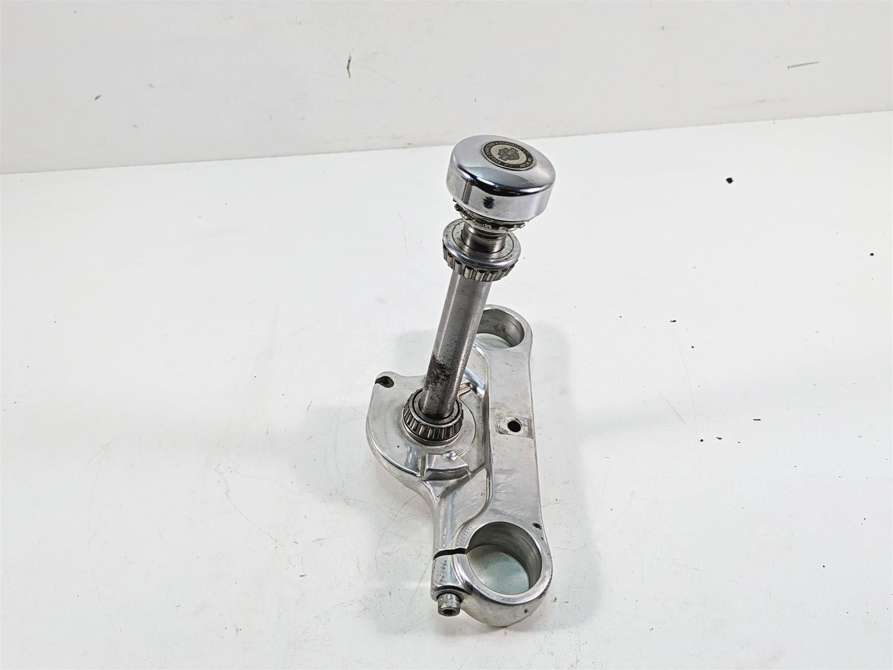 2009 Harley FXDC Dyna Super Glide Custom Lower Triple Tree 49mm - Read 45867-08 {{ shop.shopifyCountryName }} - Mototech271
