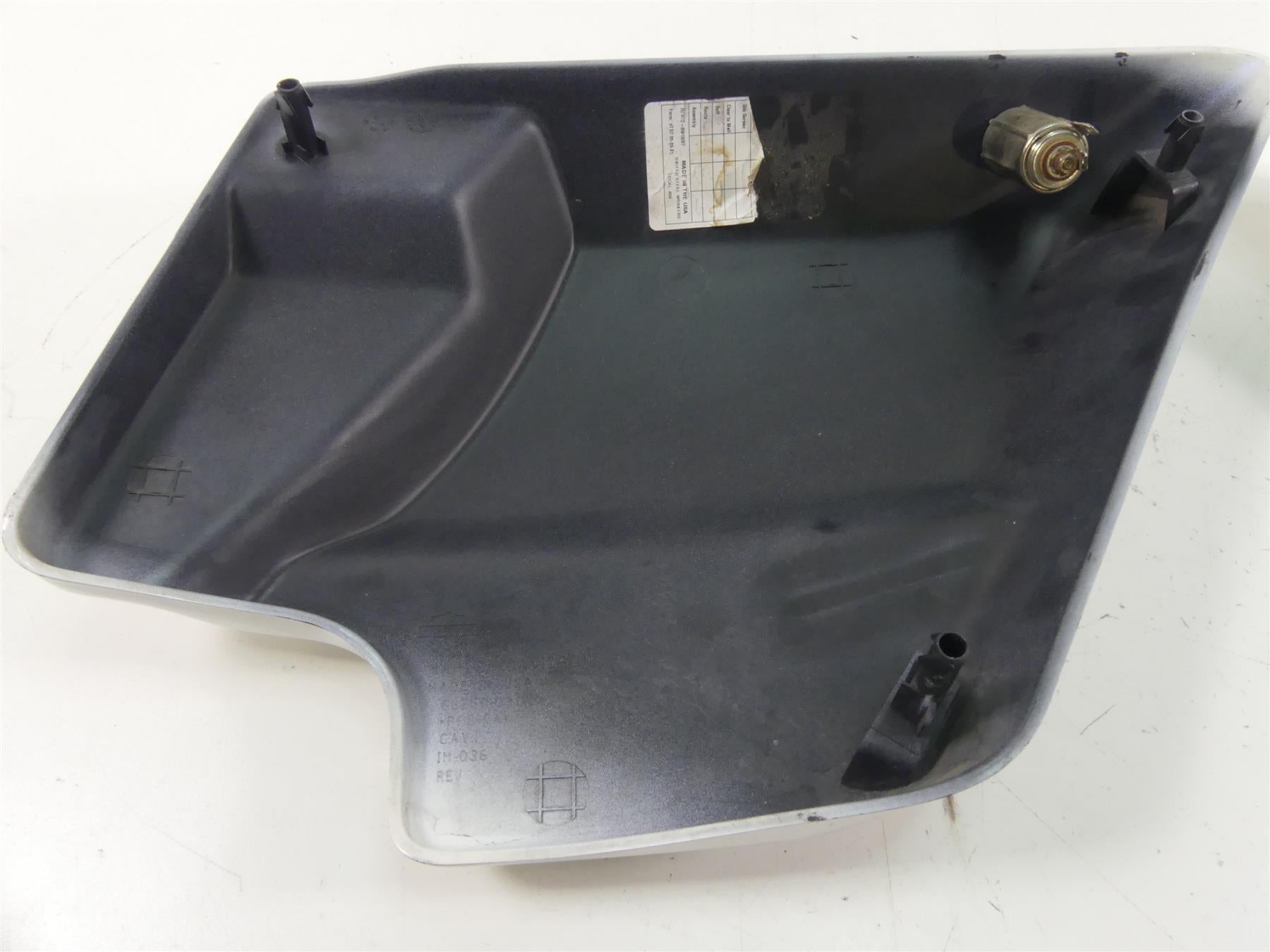 2010 Harley Touring FLHRC Road King Side Cover White Ice Pearl 66250-09 {{ shop.shopifyCountryName }} - Mototech271