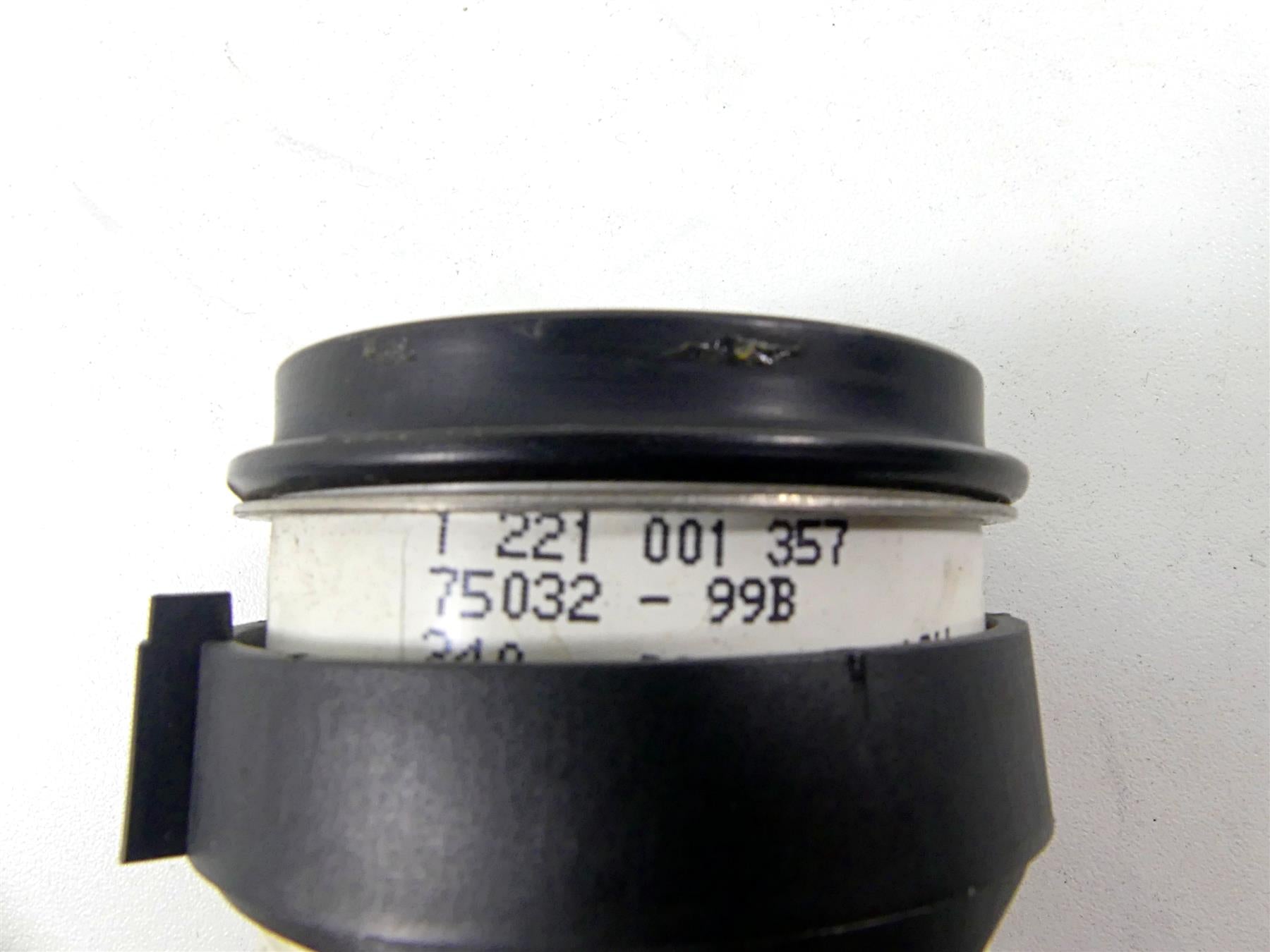 2003 Harley Touring FLHTCI E-Glide 100TH Oil Pressure Gauge 75032-99B {{ shop.shopifyCountryName }} - Mototech271