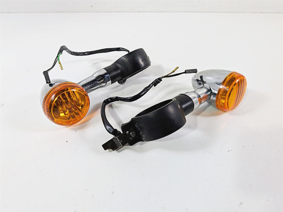 2005 Suzuki VZ800 M50 Boulevard Front Blinker Turn Signal Set - Read 35601-48E60 {{ shop.shopifyCountryName }} - Mototech271
