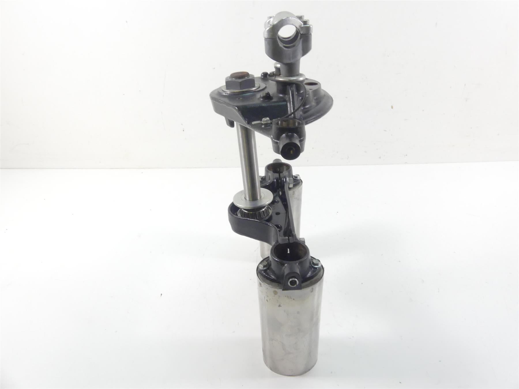2013 Harley Touring FLHTP Electra Glide Triple Tree Riser Cover Set 45446-09 {{ shop.shopifyCountryName }} - Mototech271