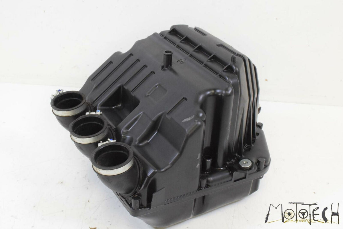 2016 Yamaha MT09 FZ09 Air Cleaner Breather Filter Box Assembly 90110-06388-00 {{ shop.shopifyCountryName }} - Mototech271