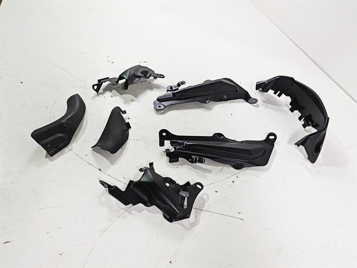 2019 Triumph Speed Triple RS 1050 Chassis Frame Infill Covers Set T2100398 {{ shop.shopifyCountryName }} - Mototech271