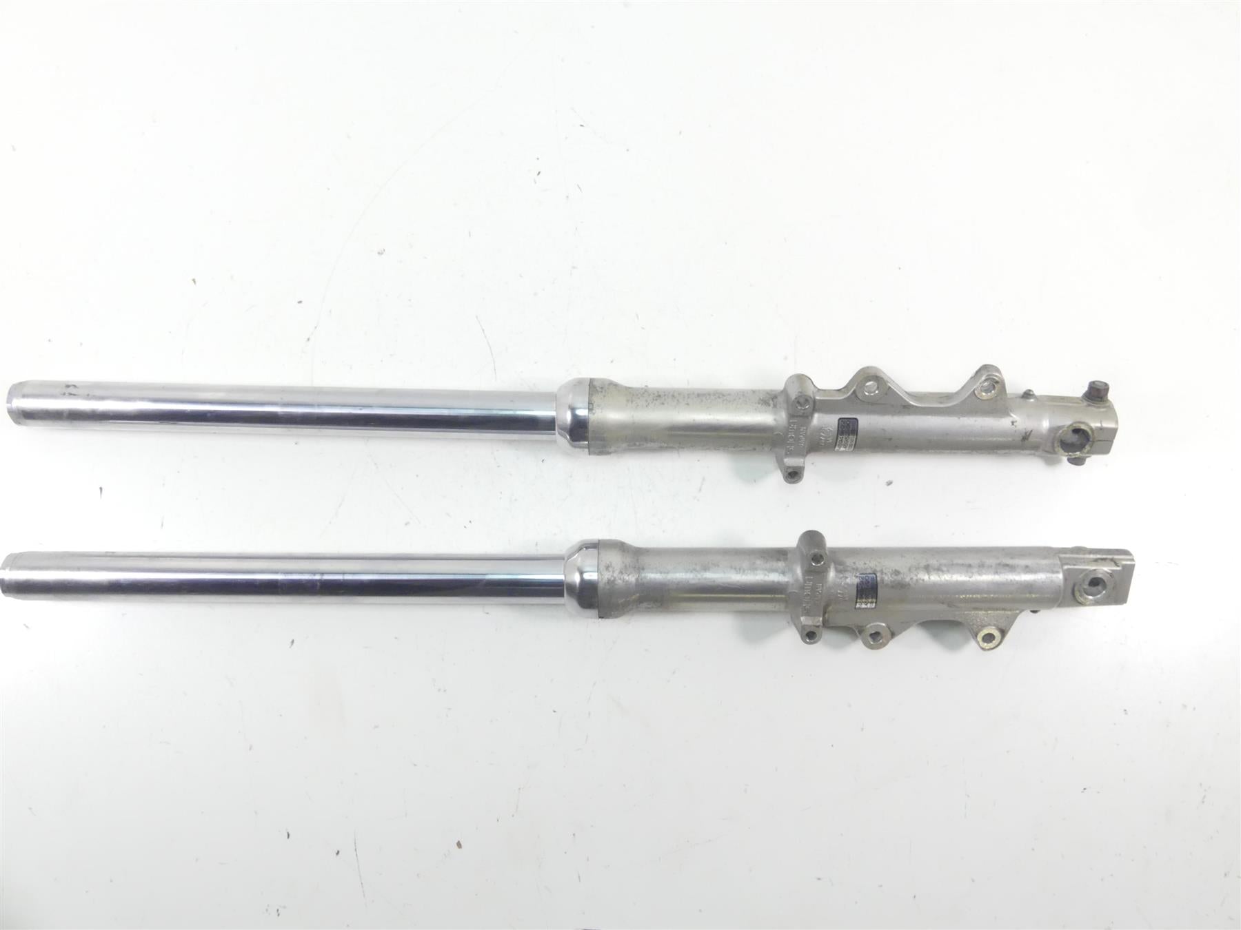 1998 Harley Dyna FXDL Low Rider Showa 39mm Dual Disc Front Fork Leg Set 45952-90 {{ shop.shopifyCountryName }} - Mototech271