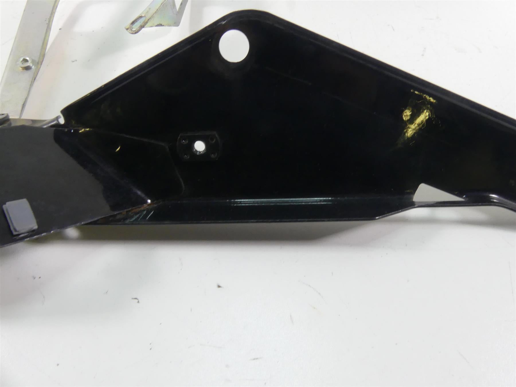 2013 Harley Touring FLHTP Electra Glide Front Fairing Mounts Holders 58478-96B {{ shop.shopifyCountryName }} - Mototech271