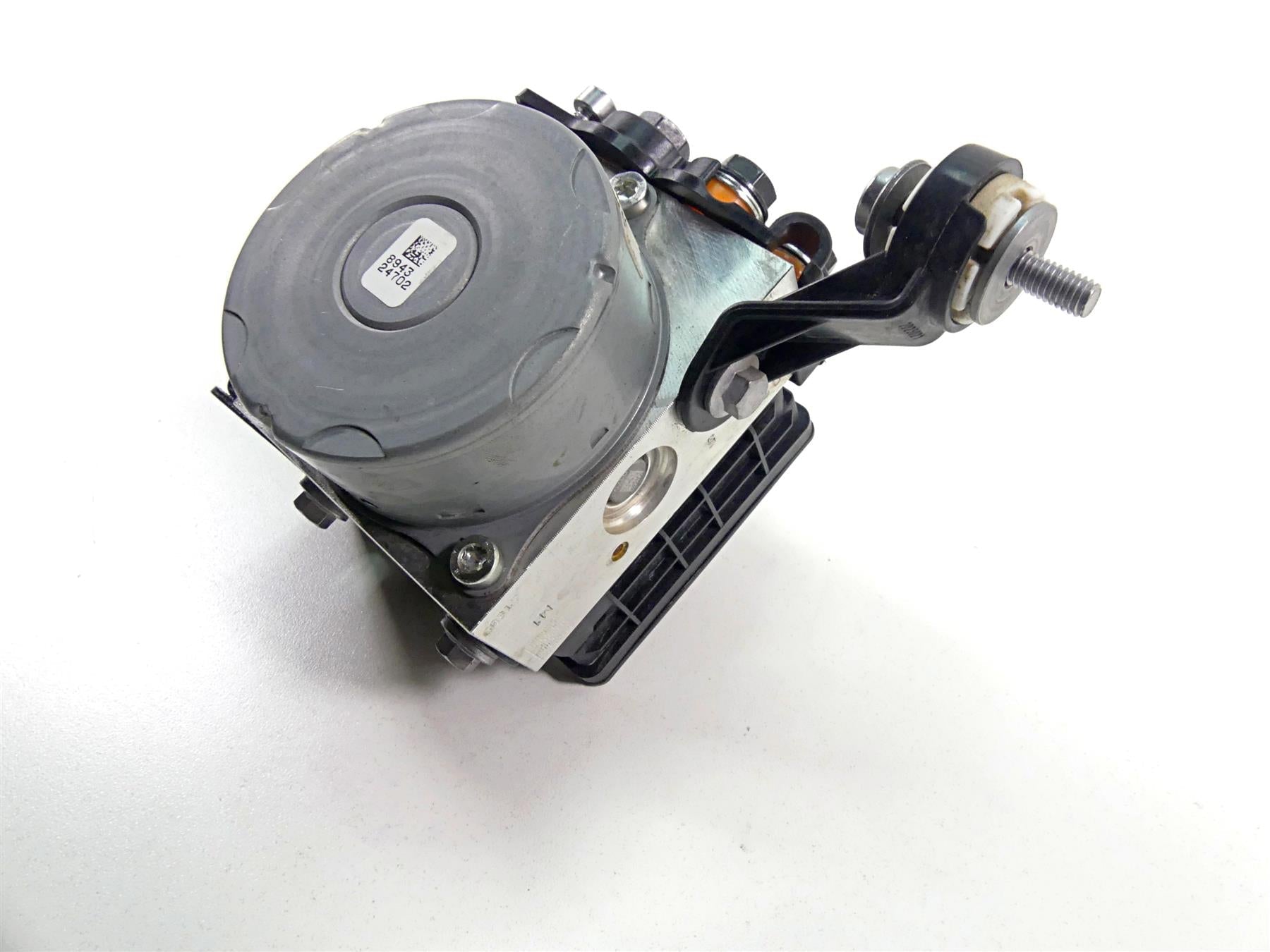 2022 Triumph Speed Triple 1200 RS Abs Brake Pump Module Unit T2025191 2022139 {{ shop.shopifyCountryName }} - Mototech271