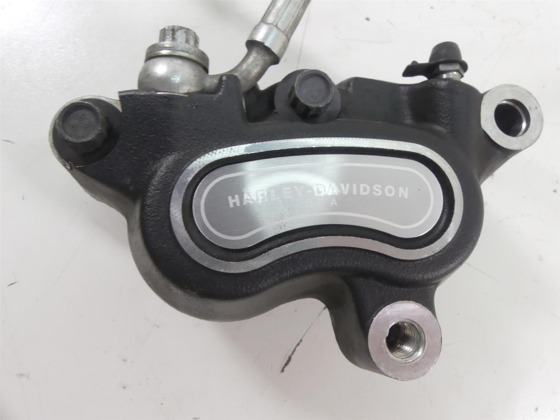 2009 Harley FXDF Dyna Fat Bob Front Brake Caliper Set + Lines 44046-08 44487-08 {{ shop.shopifyCountryName }} - Mototech271