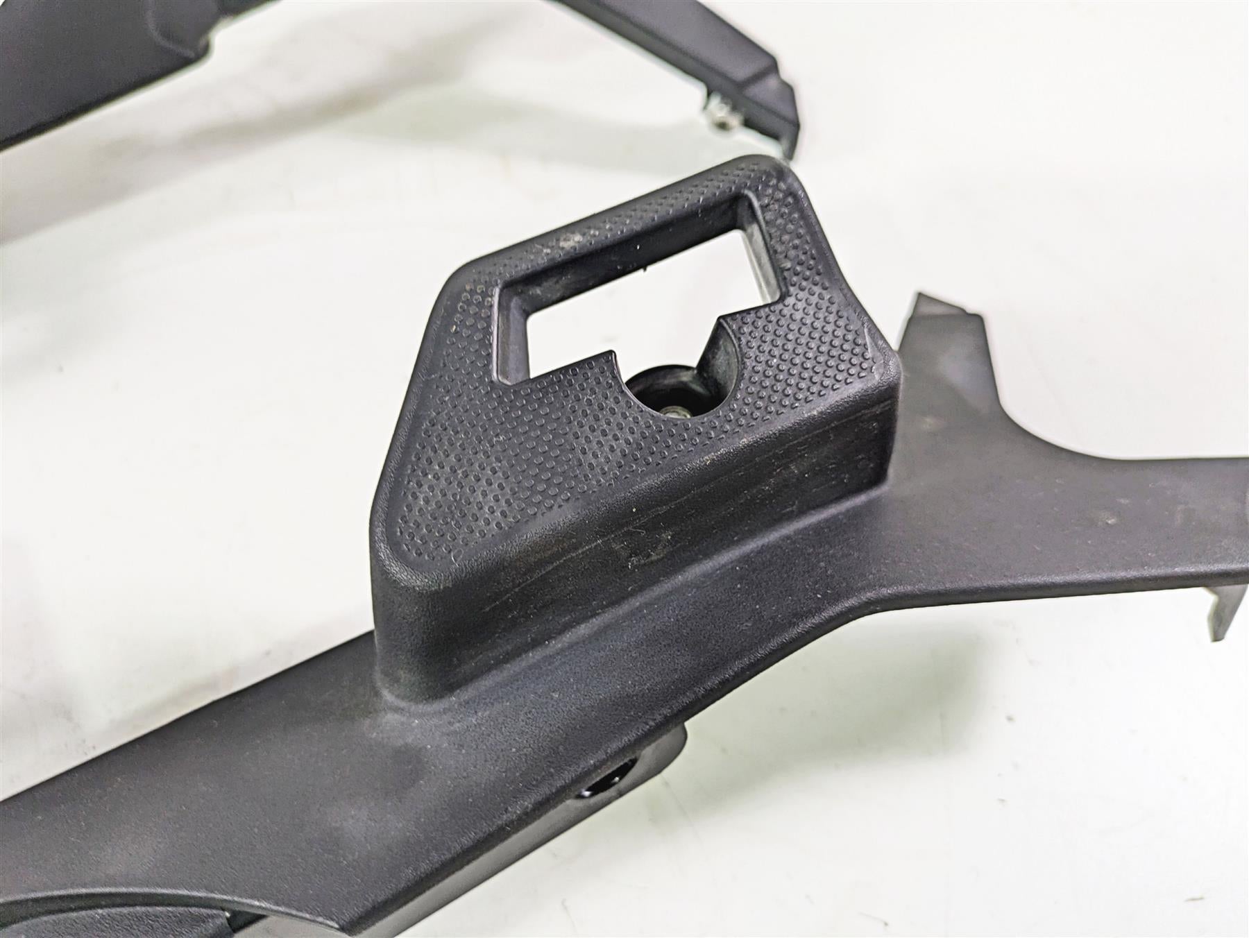 2016 Moto Guzzi Stelvio 1200 8V NTX Saddlebag Mounts Set 886207 886208 {{ shop.shopifyCountryName }} - Mototech271