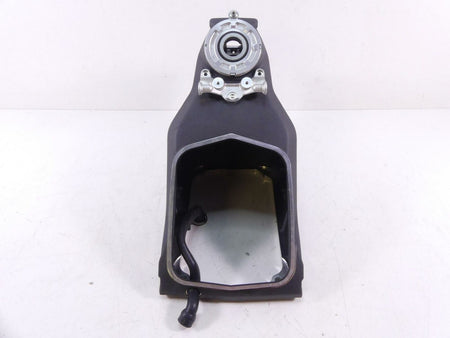 2014 Ducati 899 Panigale Straight Main Frame Chassis Slvg Air Box 47012051CA {{ shop.shopifyCountryName }} - Mototech271