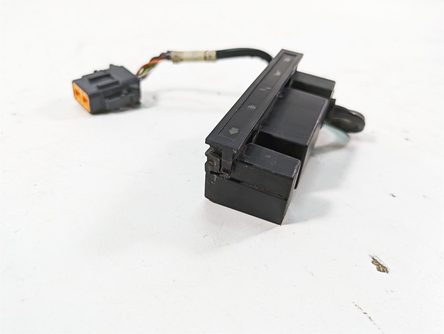 2006 Harley Softail FXSTSI Springer Indicator Instrument Lights 68113-99C {{ shop.shopifyCountryName }} - Mototech271