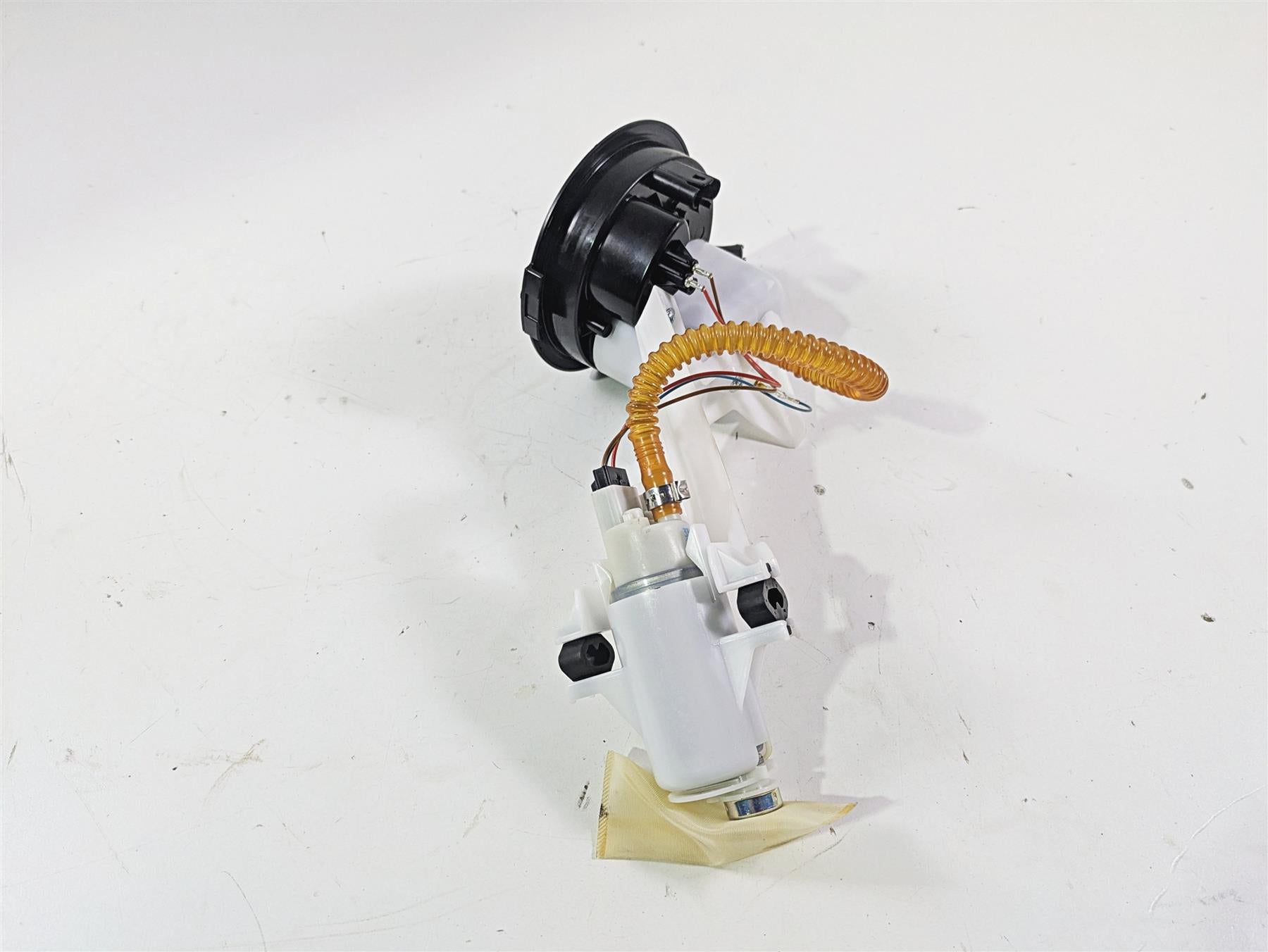 2010 BMW R1200GS K25 Fuel Gas Petrol Pump -Tested 16147705376 {{ shop.shopifyCountryName }} - Mototech271