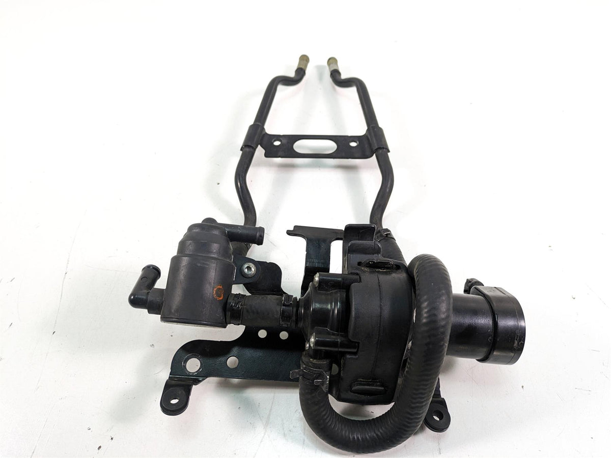 2014 Harley Touring FLHTK Electra Glide Coolant Water Pump + Mount 26600012 {{ shop.shopifyCountryName }} - Mototech271