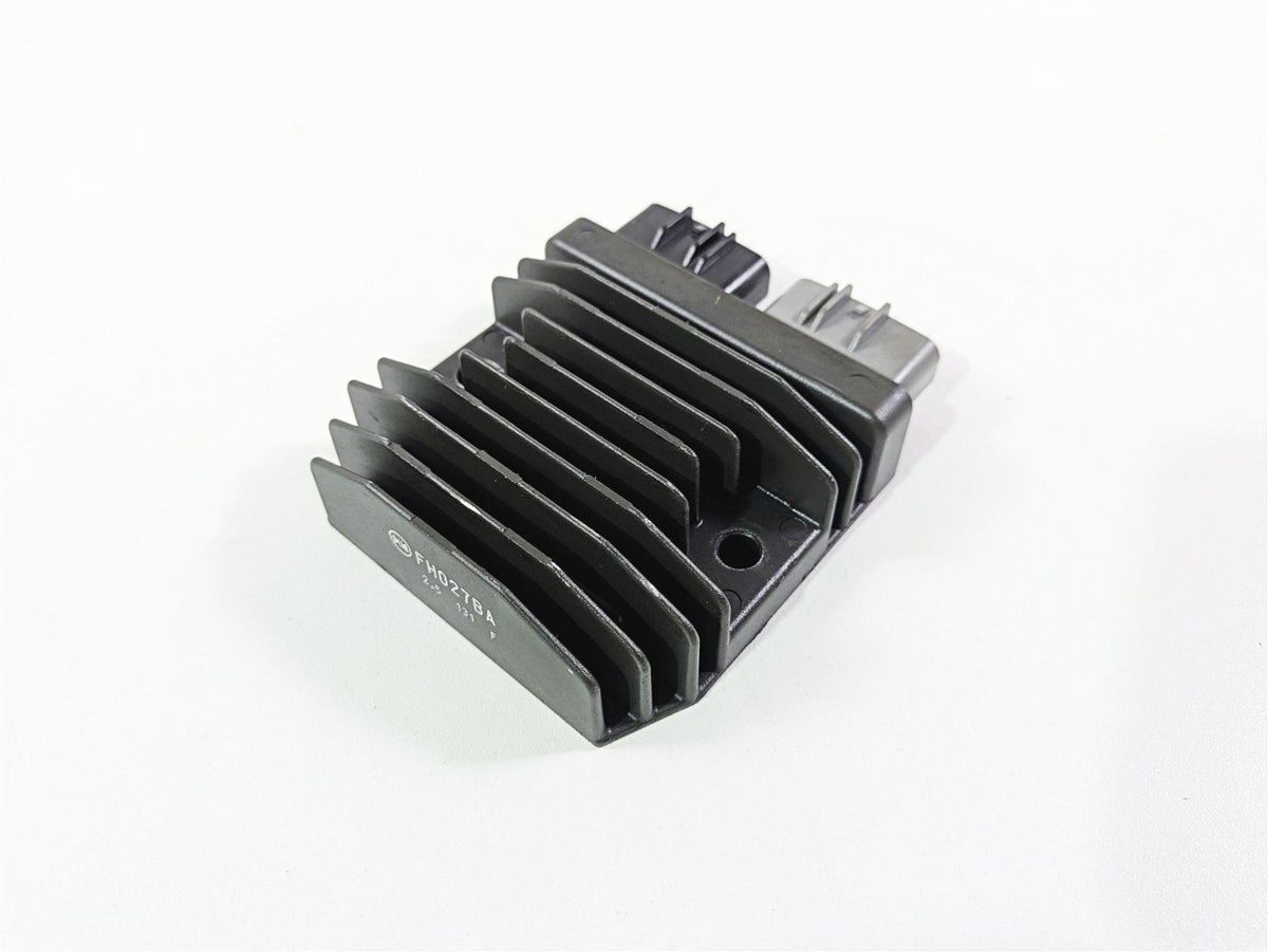 2023 Suzuki GSX1300 RR Hayabusa Rectifier Voltage Regulator FH027BA 32800-26J10 {{ shop.shopifyCountryName }} - Mototech271