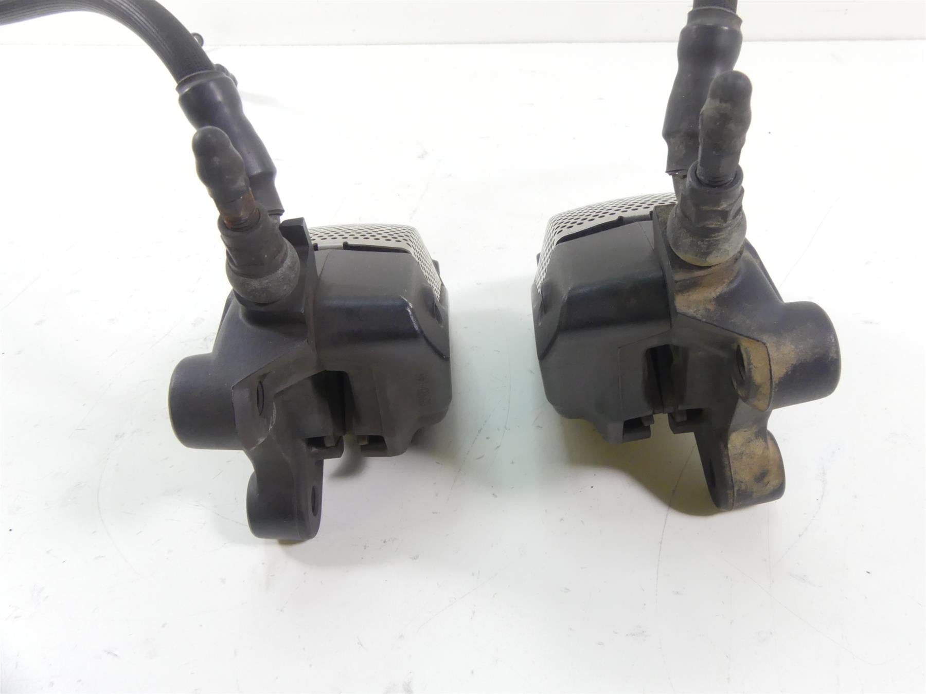 2006 Harley VRSCD Night V Rod Front Brembo Brake Caliper Set 44731-06 44732-06 {{ shop.shopifyCountryName }} - Mototech271