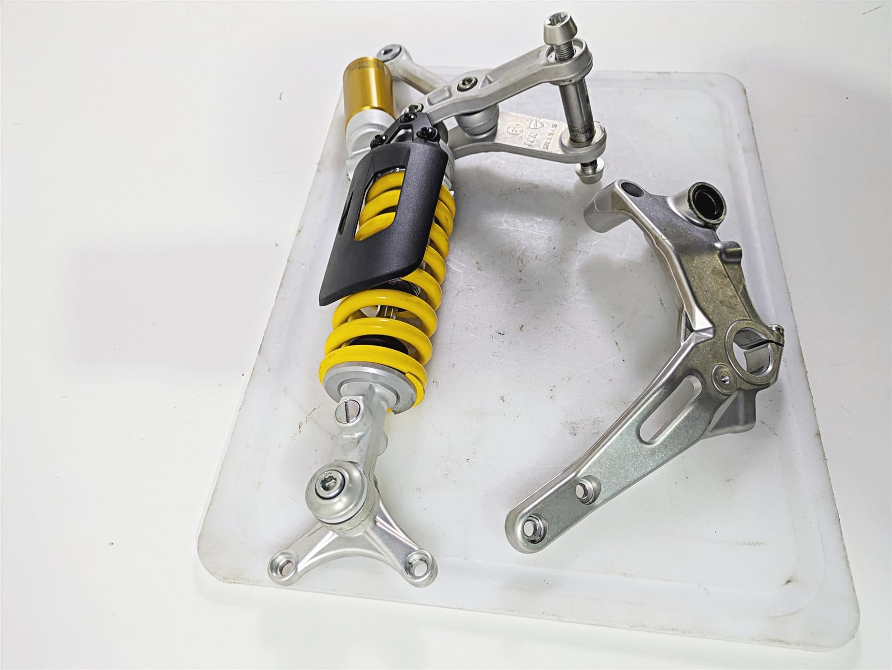 2022 Ducati Streetfighter V2 Rear Shock Suspension Damper 36522132A {{ shop.shopifyCountryName }} - Mototech271