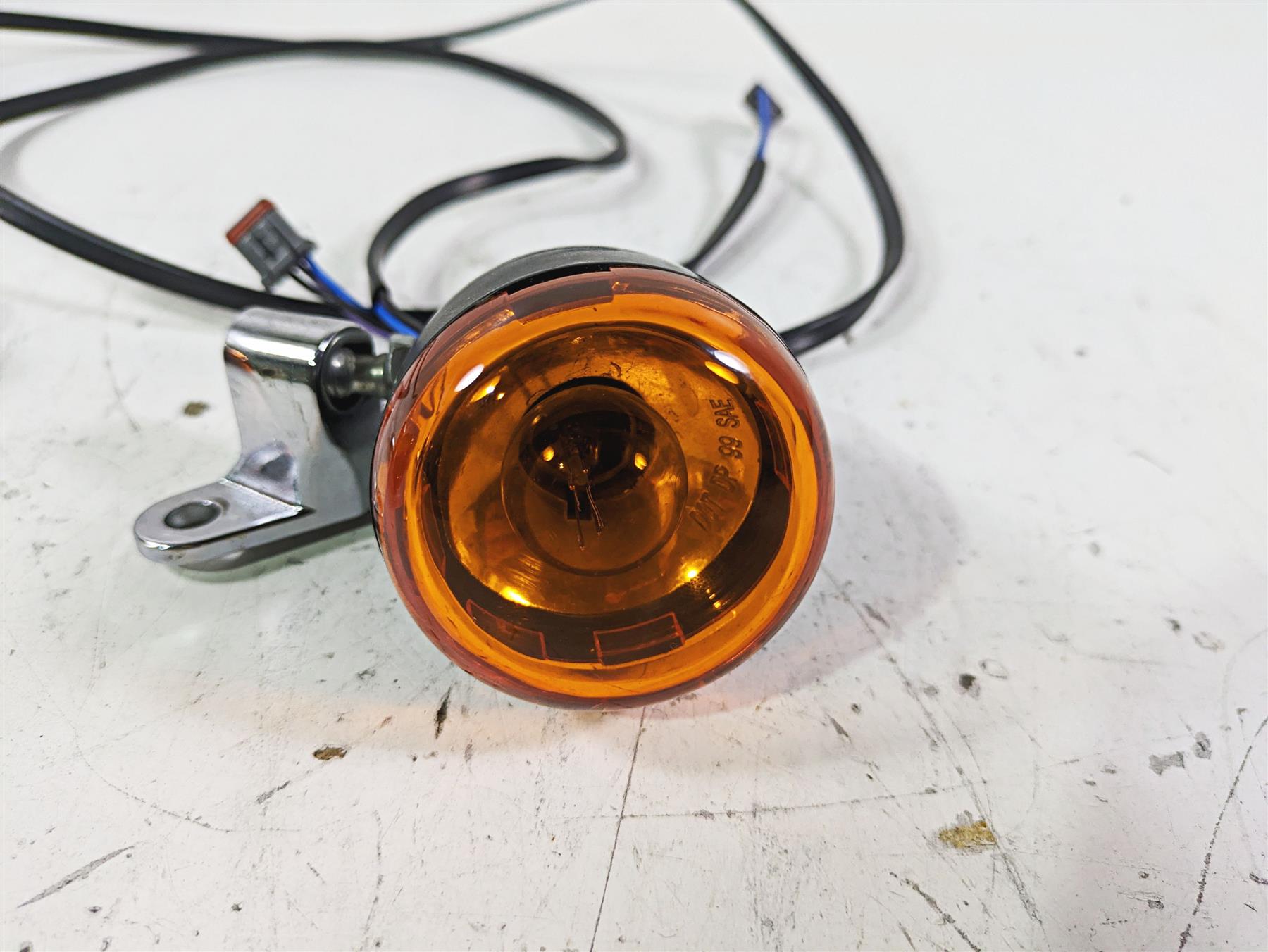 2021 Harley Softail FLSL Slim Front Blinker Turn Signal Set 67800523 {{ shop.shopifyCountryName }} - Mototech271