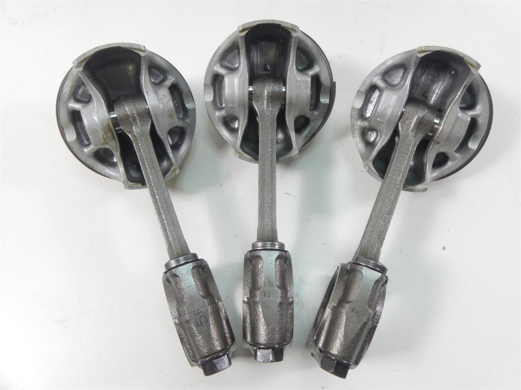 2020 Triumph Speed Triple RS 1050 Crank Case Crankcase Motor Piston T1162225 {{ shop.shopifyCountryName }} - Mototech271