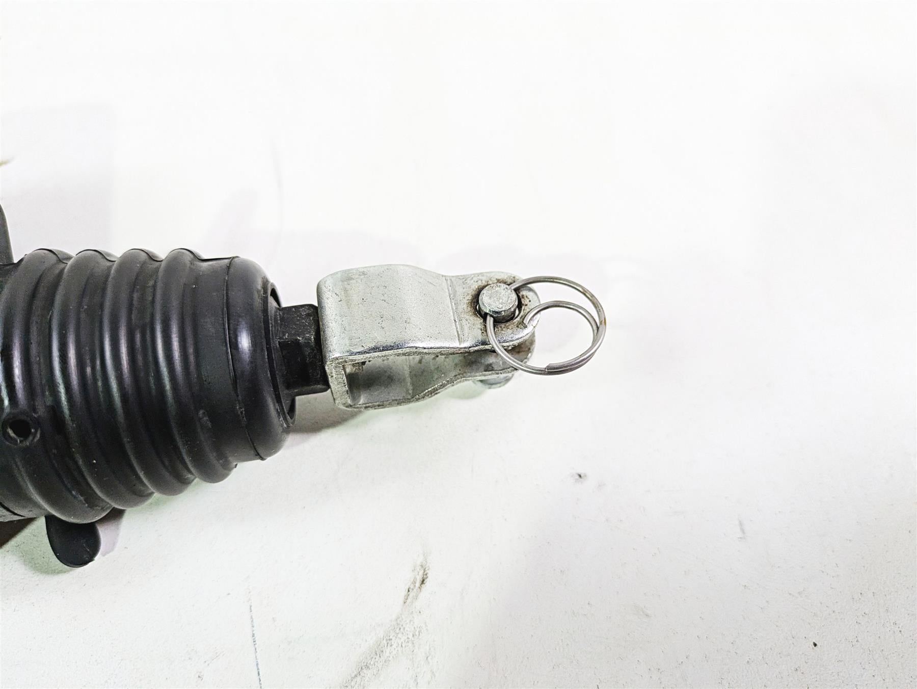 2021 Harley Softail FXST Standard Rear Brake Master Cylinder 5/8" 41700460 {{ shop.shopifyCountryName }} - Mototech271