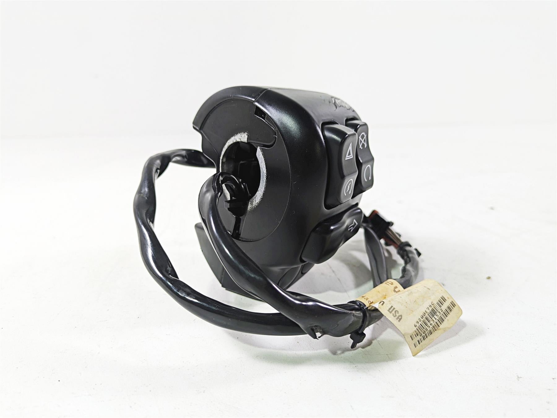 2020 Harley Touring FLHT Electra Glide Right Hand Control Switch 71500127C {{ shop.shopifyCountryName }} - Mototech271