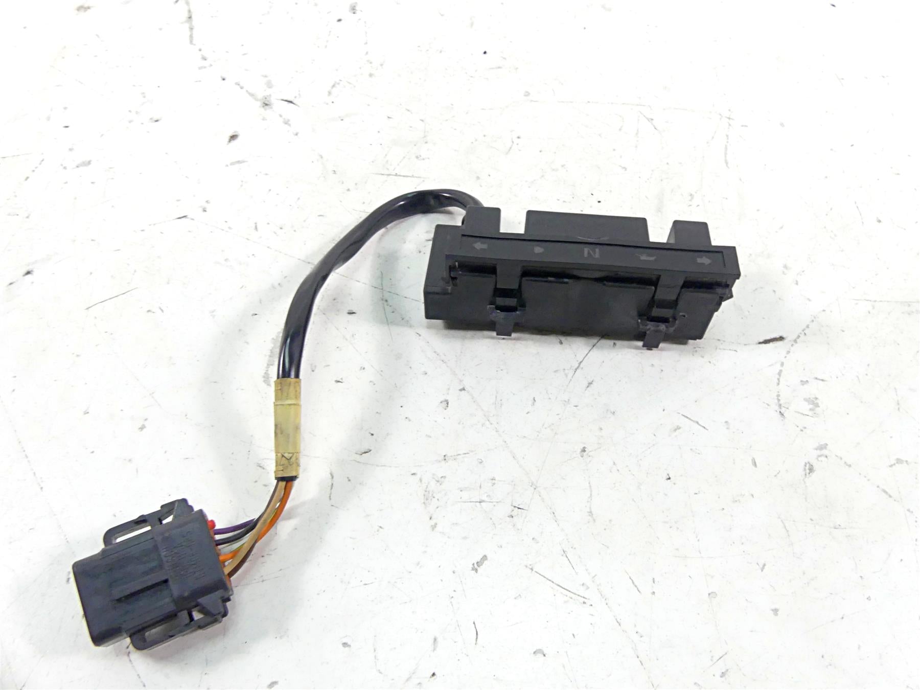 2006 Harley Softail FXSTSI Springer Indicator Instrument Lights 68113-99C {{ shop.shopifyCountryName }} - Mototech271