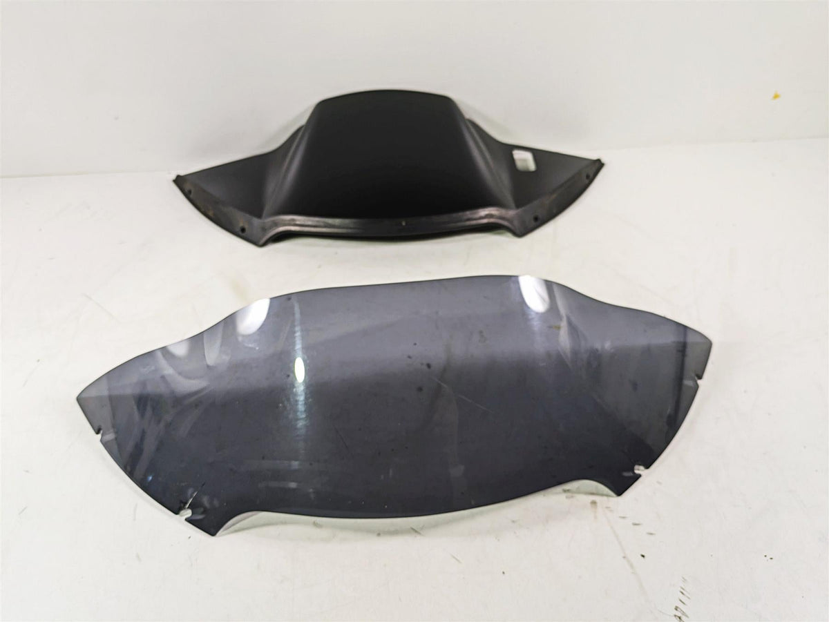 2017 Harley Touring FLTRXS Road Glide Windshield & Trim Air Duct -Read 29200042 {{ shop.shopifyCountryName }} - Mototech271