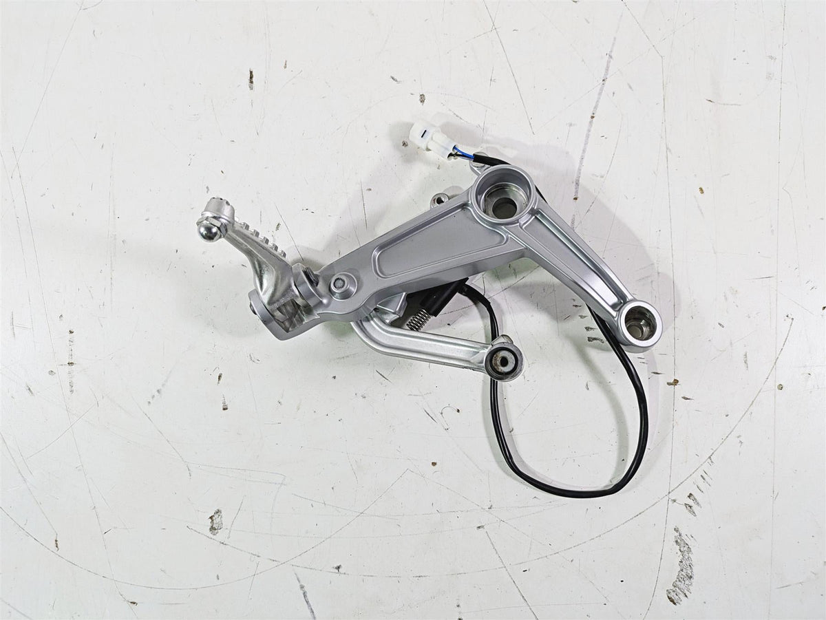 2021 Aprilia RS660 Right Rider Footpeg & Shifter Shift Lever 2B005203 2B006354 {{ shop.shopifyCountryName }} - Mototech271