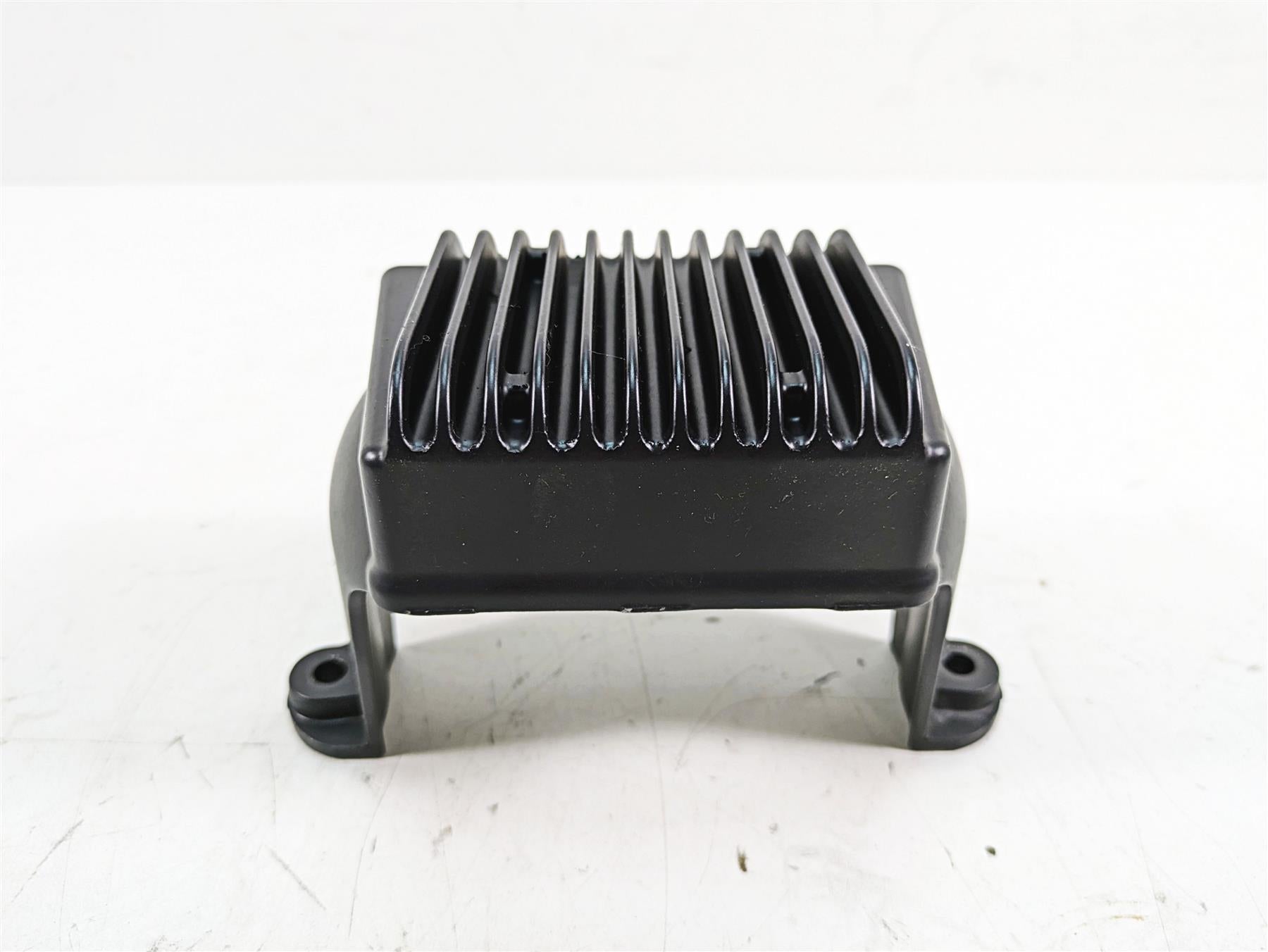 2008 Harley FLHTCU Electra Glide Rectifier Voltage Regulator 74505-06 {{ shop.shopifyCountryName }} - Mototech271