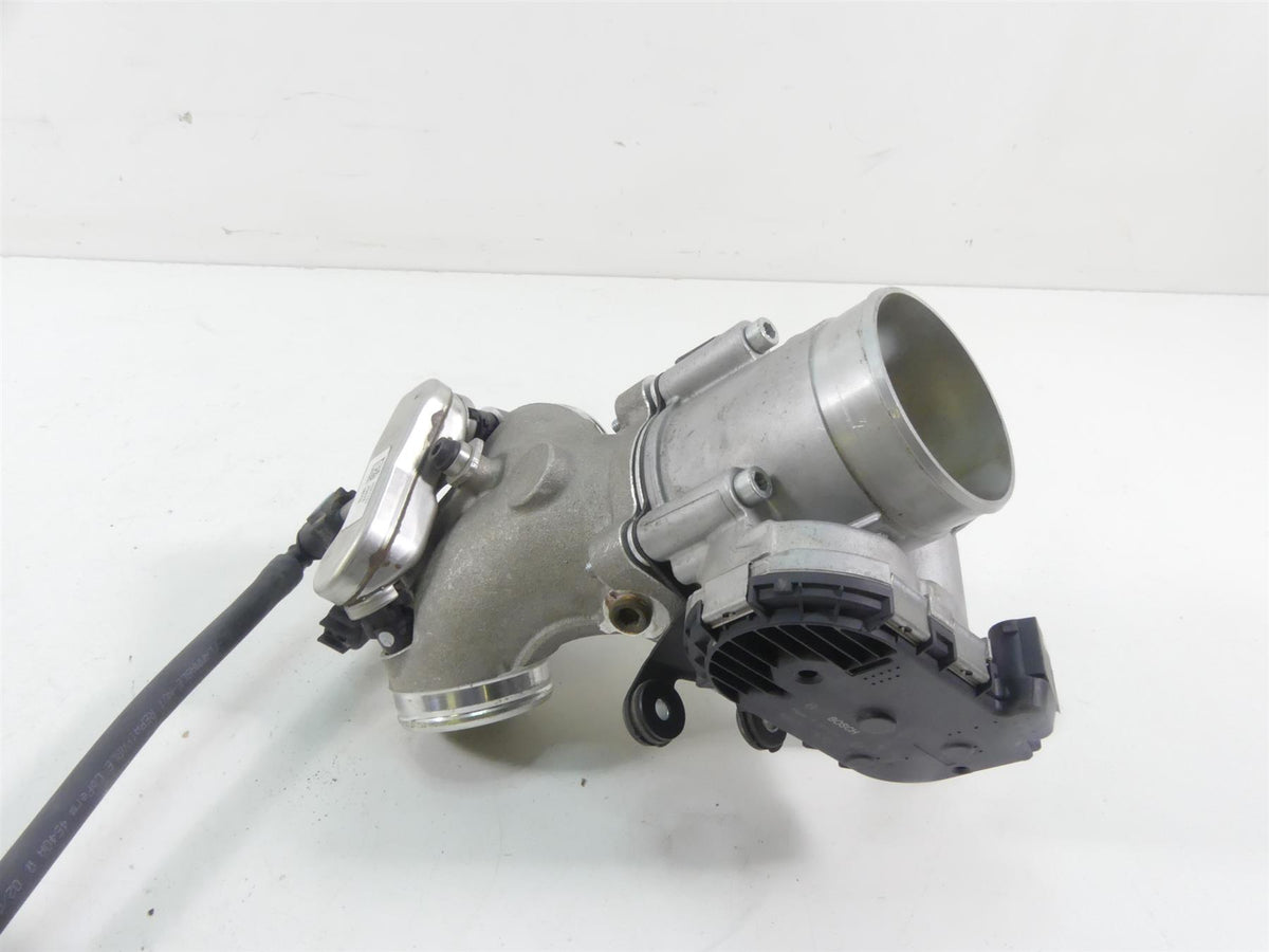 2020 Indian Roadmaster Throttle Body Fuel Injectors & Intake Manifold 1204685 {{ shop.shopifyCountryName }} - Mototech271