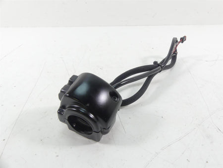 2017 Harley FXSE CVO Pro Street Breakout Right Hand Control Switch 71500423 {{ shop.shopifyCountryName }} - Mototech271