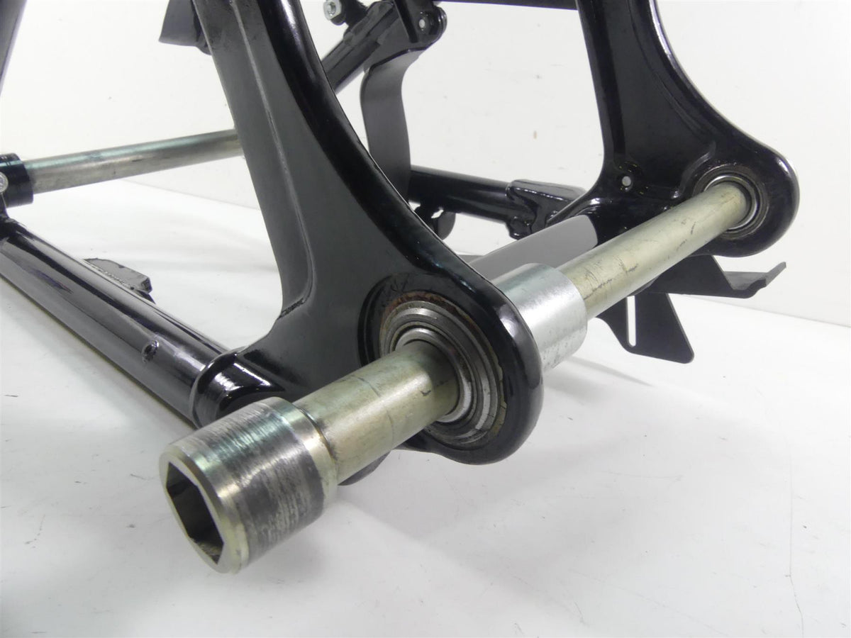 2021 Harley Softail FXBBS 114 Street Bob Swingarm Swing Arm & Axle 47400099BHP {{ shop.shopifyCountryName }} - Mototech271