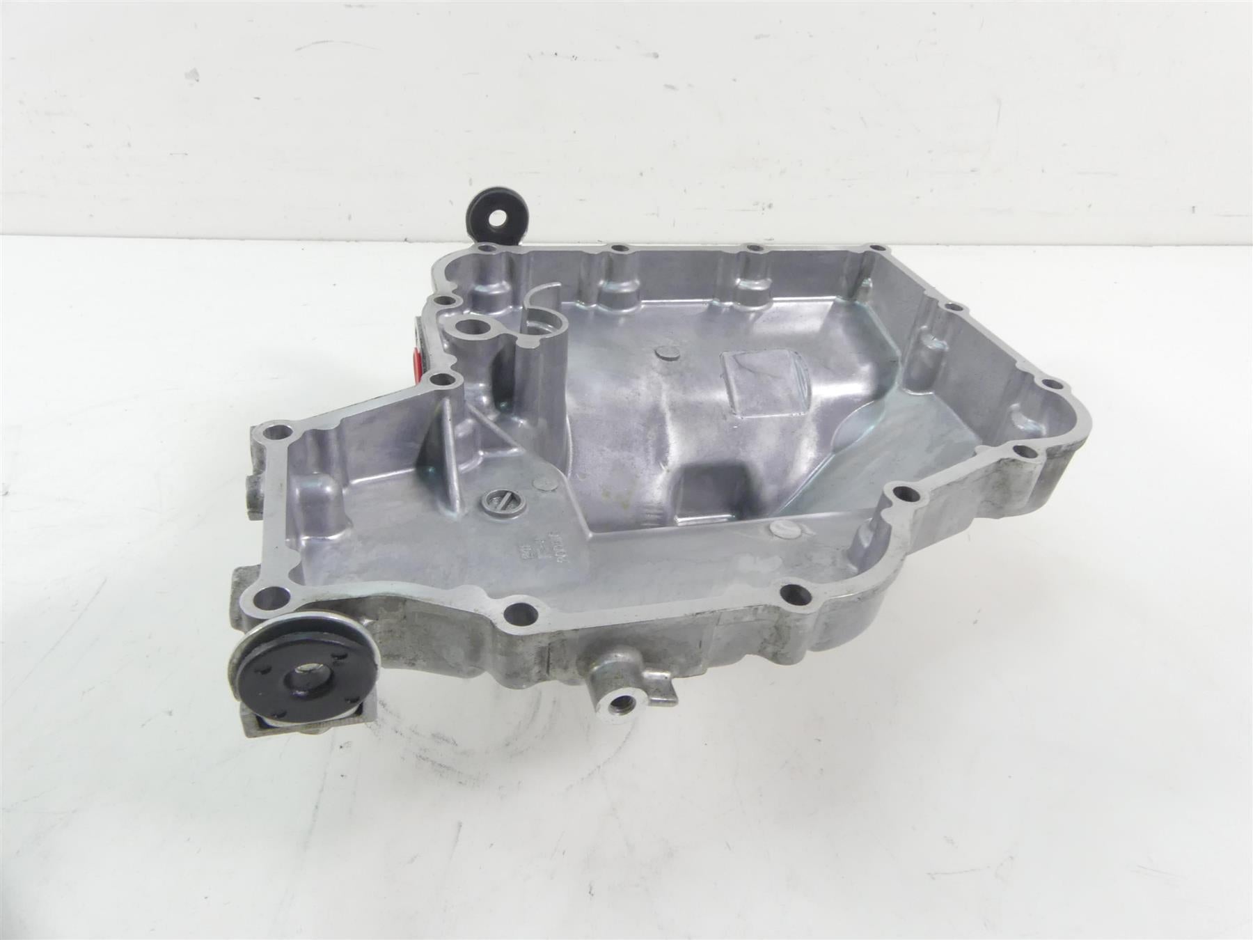 2020 Suzuki GSX1300 R Hayabusa Lower Engine Motor Bottom Oil Pan 11511-24F10 {{ shop.shopifyCountryName }} - Mototech271