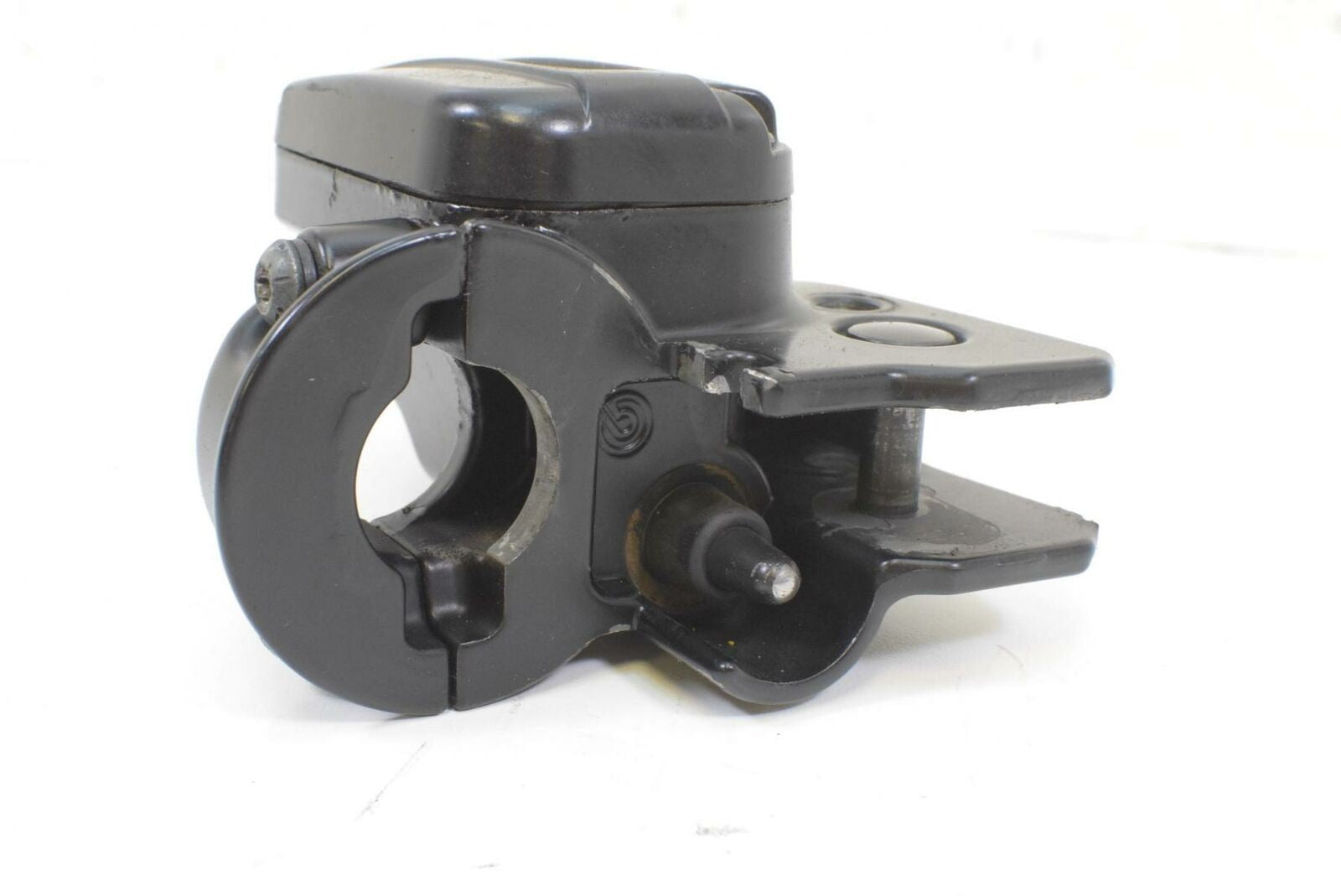 2013 Harley Touring FLHTCU Electra Glide Front Brake Master Cylinder 42862-06B {{ shop.shopifyCountryName }} - Mototech271
