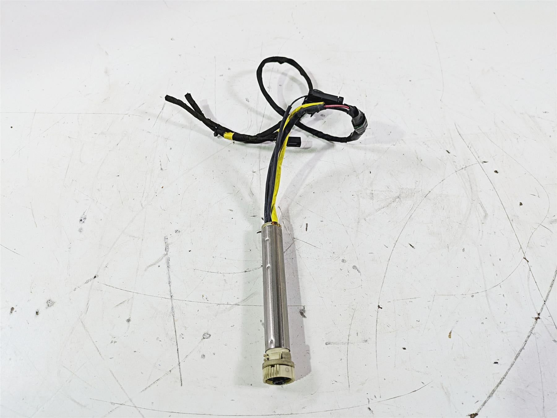 2015 Harley Touring FLHTKL E -Glide Low Ride By Wire Sensor - Read 32305-08B {{ shop.shopifyCountryName }} - Mototech271