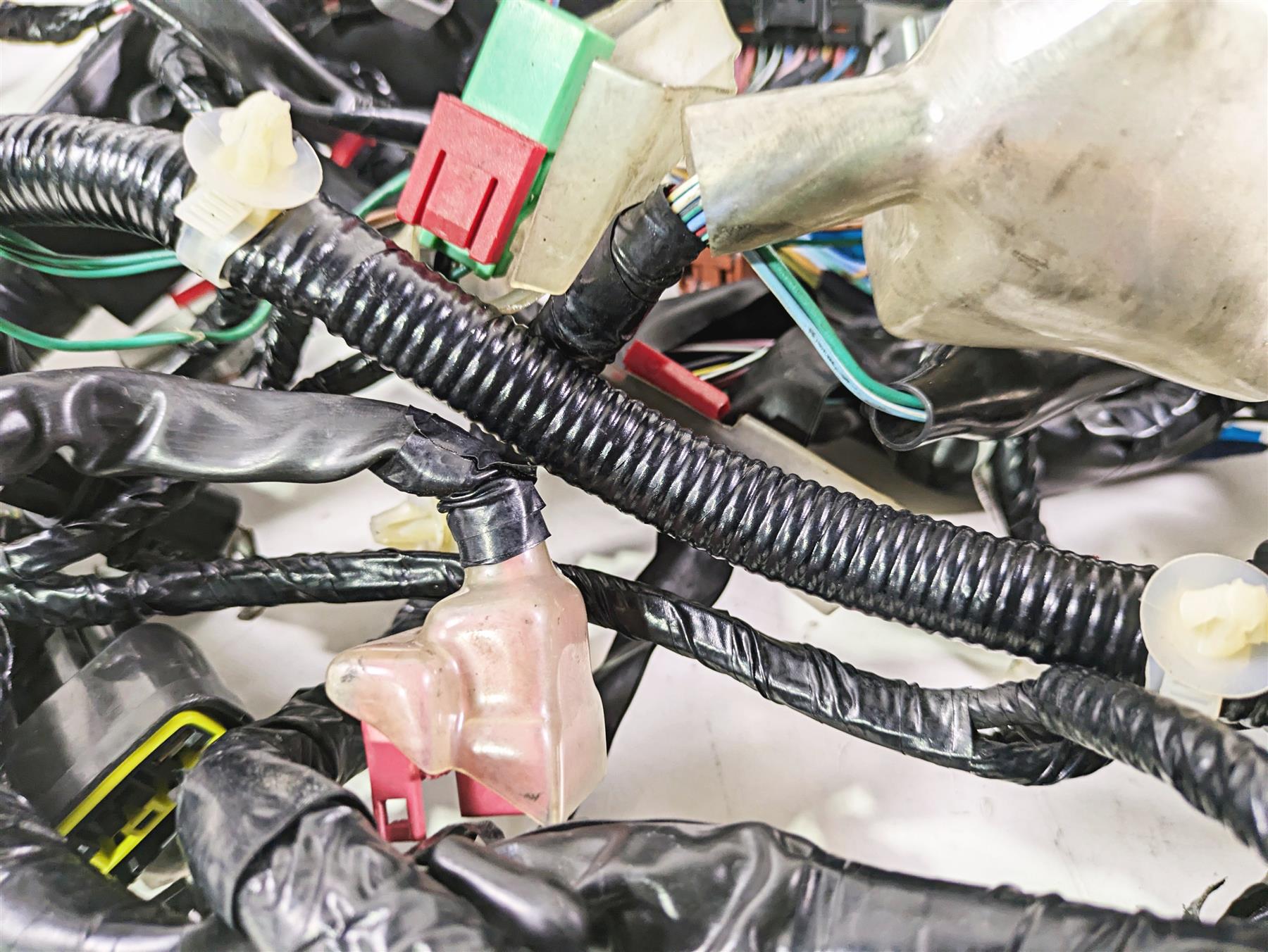 2017 Honda CBR600RR Wiring Harness Loom -For Parts 32100-MJC-A00 {{ shop.shopifyCountryName }} - Mototech271