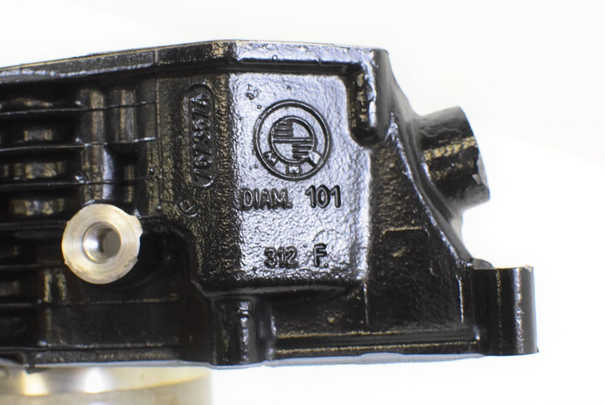 09 BMW R1200RT R1200 RT K26 Left Cylinder Jug Barrel NICE 11117673527 {{ shop.shopifyCountryName }} - Mototech271