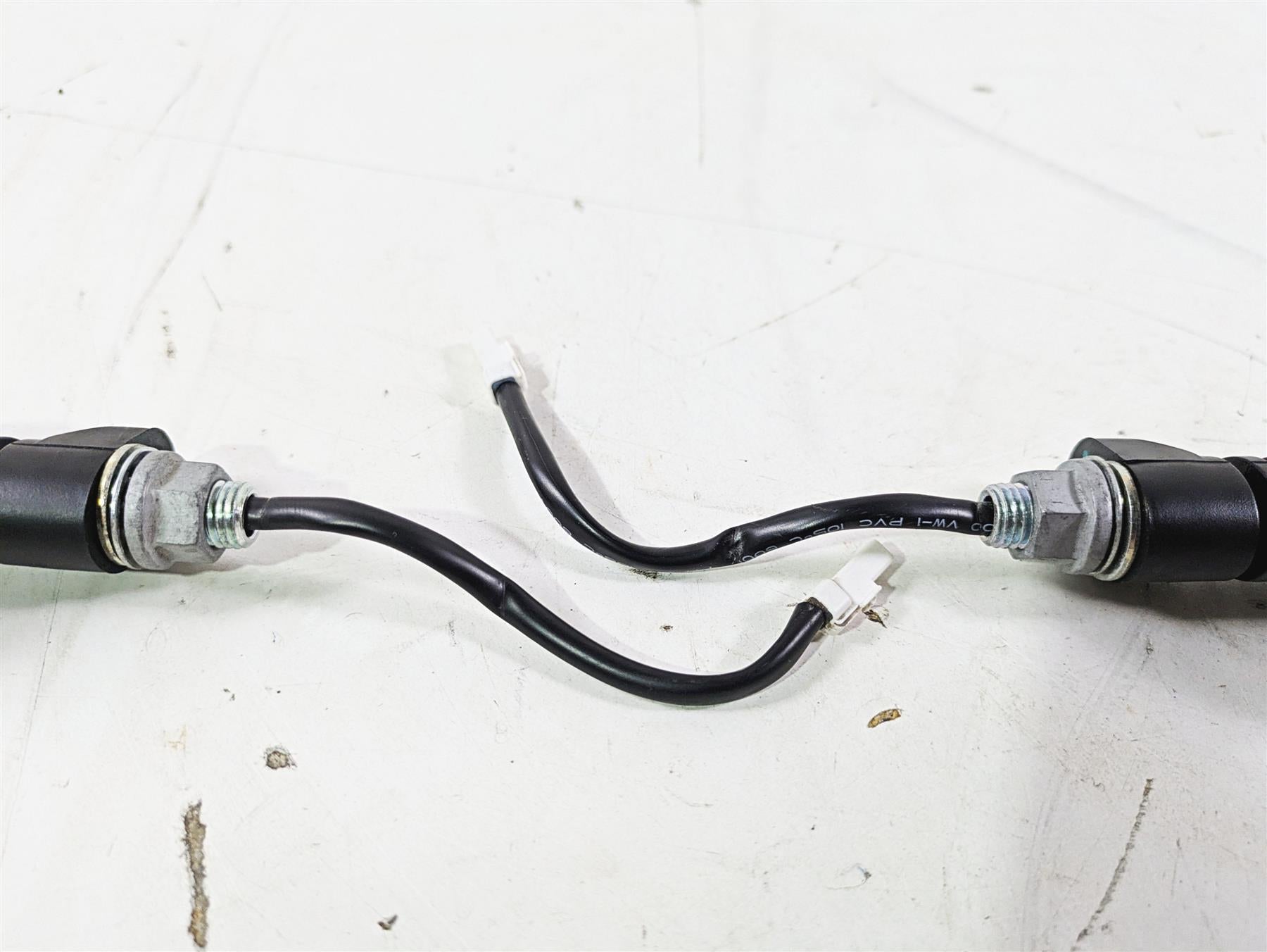 2022 KTM 1290 Super Adventure S Rear Blinker Turn Signal Set 78114025000 {{ shop.shopifyCountryName }} - Mototech271