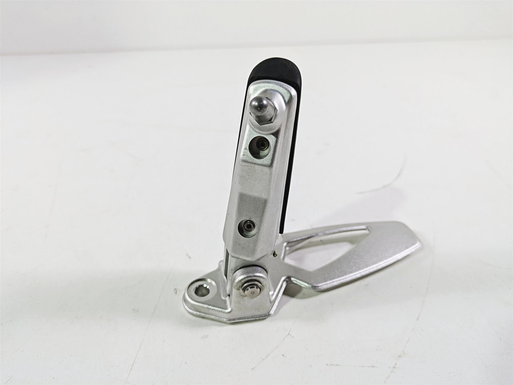2014 BMW R nine T R9T K21 Left Front Rider Footpeg Foot Peg Rest 7728899 46717671077 {{ shop.shopifyCountryName }} - Mototech271