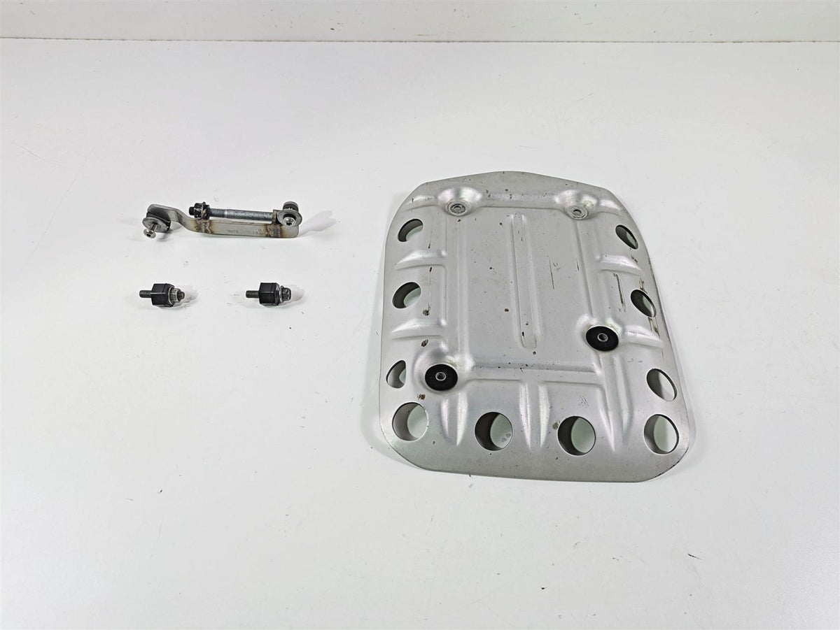 2018 BMW R nineT Urban GS K33 Lower Engine Guard Skidplate Set 11117717743 {{ shop.shopifyCountryName }} - Mototech271