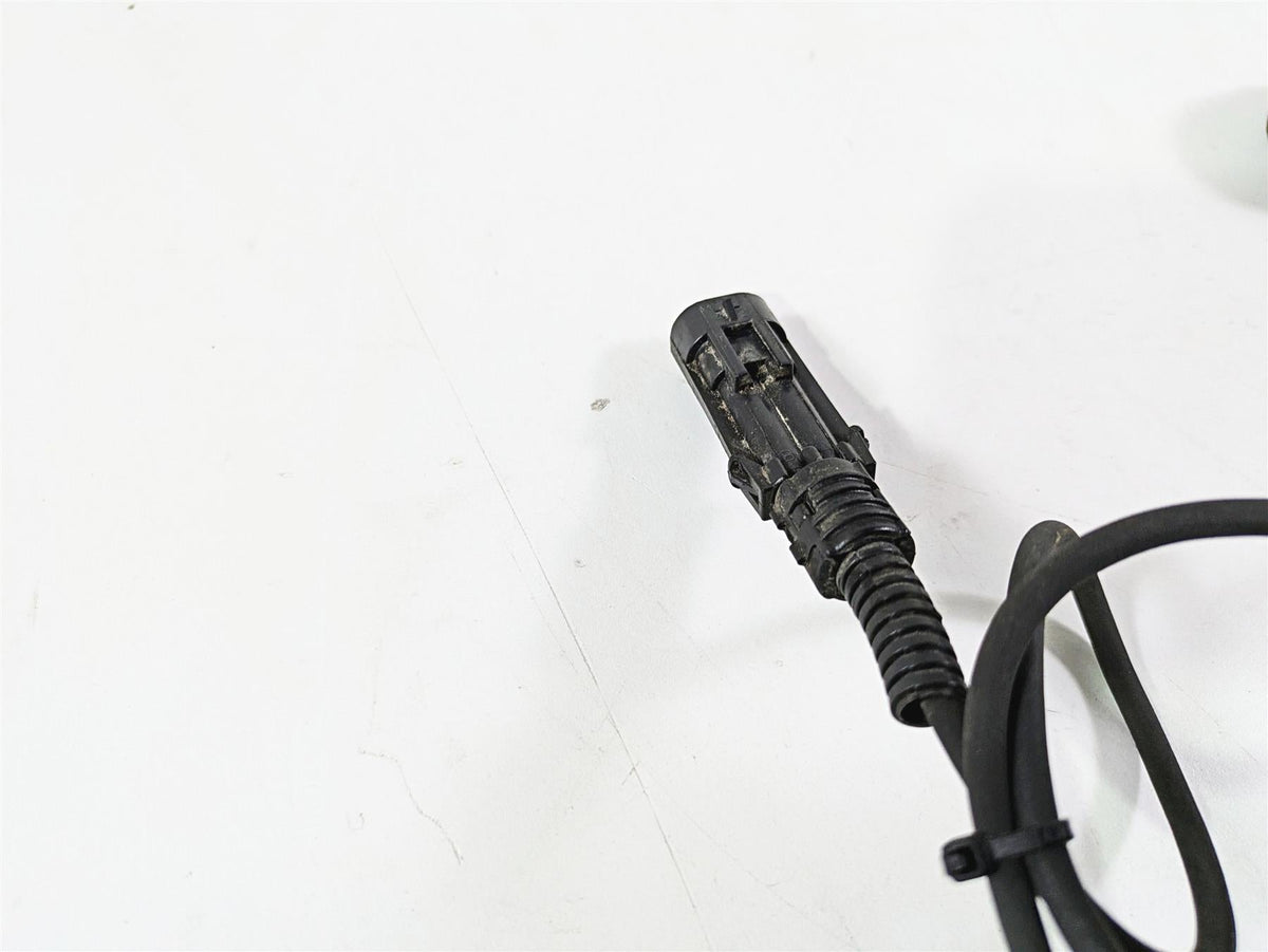 2017 Harley Touring FLHTKSE CVO E-Glide Abs Wheel Speed Sensors Set 32700015 {{ shop.shopifyCountryName }} - Mototech271