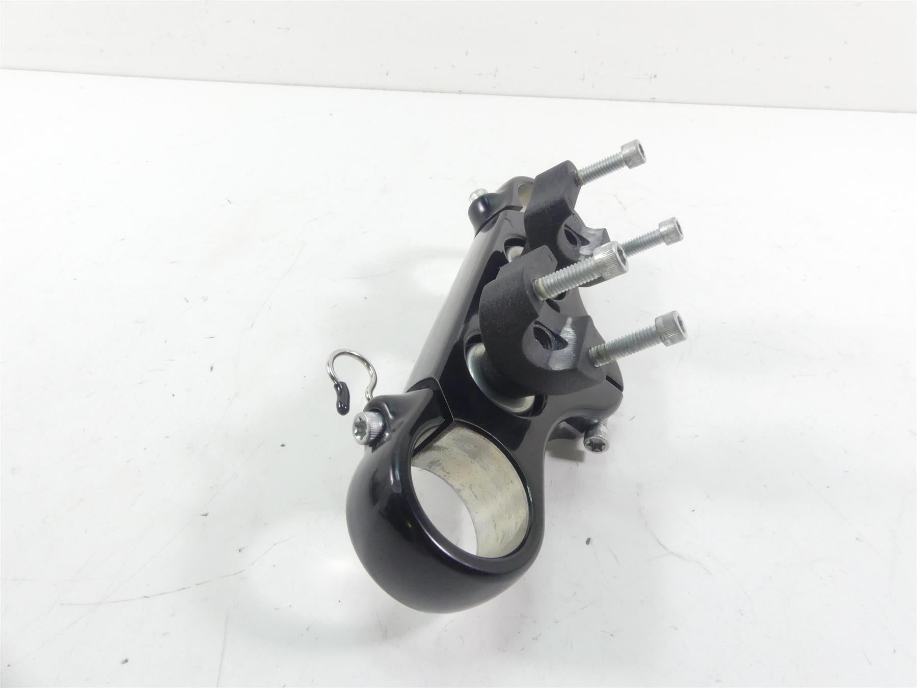 2021 Harley Softail FXBBS 114 Street Bob Upper Triple Tree Clamp 49mm 45900174 {{ shop.shopifyCountryName }} - Mototech271