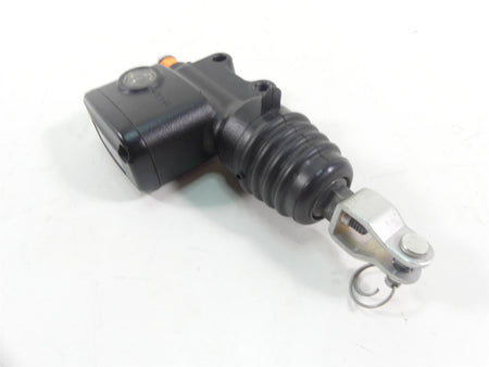 2019 Harley FLHC Softail Heritage Rear Brake Master Cylinder 5/8" 41700460 {{ shop.shopifyCountryName }} - Mototech271