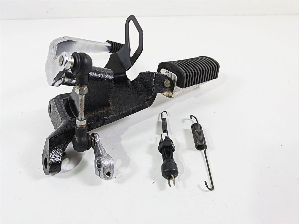 2005 Suzuki VZ800 M50 Boulevard Left Footpeg + Shifter Lever & Parts 43521-41F01 {{ shop.shopifyCountryName }} - Mototech271