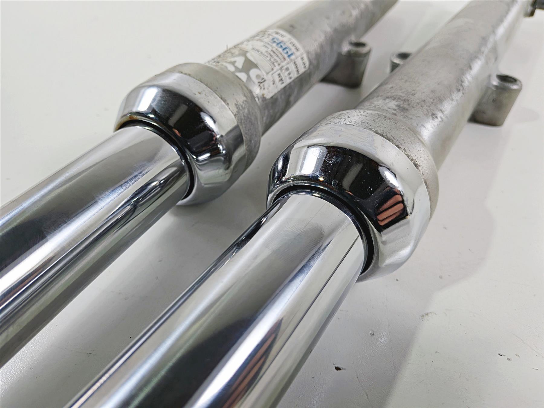 1995 Harley XL883 Sportster Hugger Straight Front Fork Legs -No Pitting 45928-92 {{ shop.shopifyCountryName }} - Mototech271