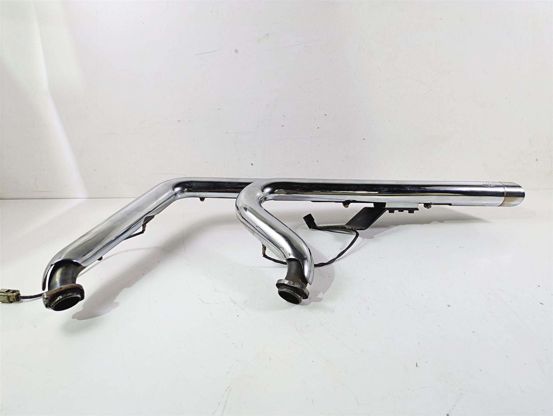 2016 Harley FXDWG Dyna Wide Glide Vance Hines Big Shots Staggered Exhaust 17958 {{ shop.shopifyCountryName }} - Mototech271