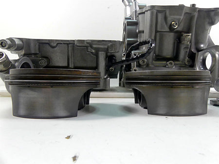 2013 Harley VRSCF Muscle Vrod Engine Motor Crank Case & Piston Set 24457-09K {{ shop.shopifyCountryName }} - Mototech271