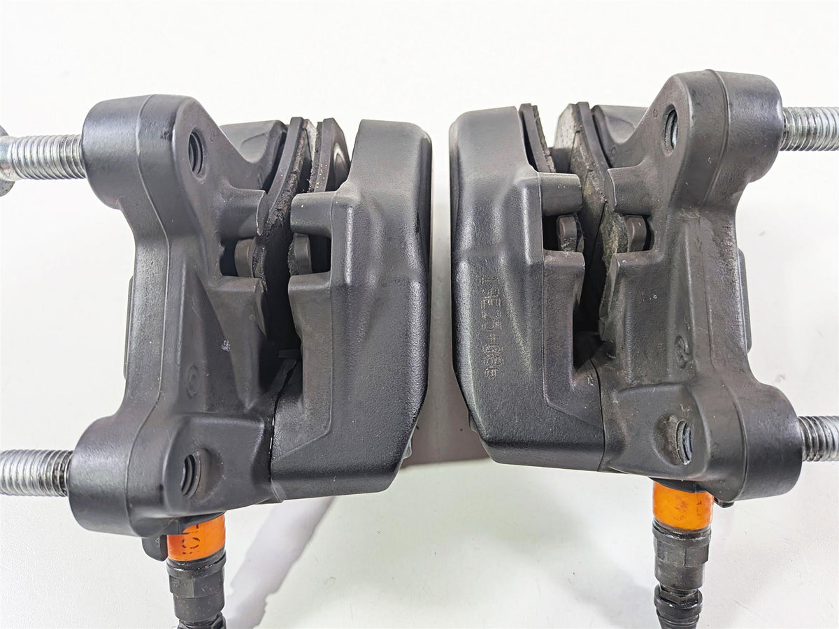 2020 Harley Touring FLTRK Road Glide Front Brake Caliper Set 43027-08 44023-08 {{ shop.shopifyCountryName }} - Mototech271