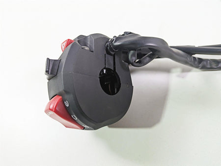 2023 Suzuki GSX1300 RR Hayabusa Right Hand Cruise Control Switch 37200-10L00 {{ shop.shopifyCountryName }} - Mototech271